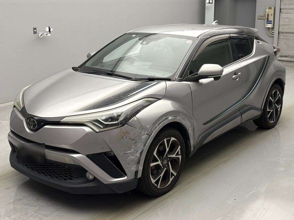 Toyota C-HR NGX50 2016