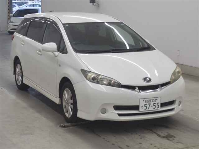 Toyota WISH ZGE20W 2011